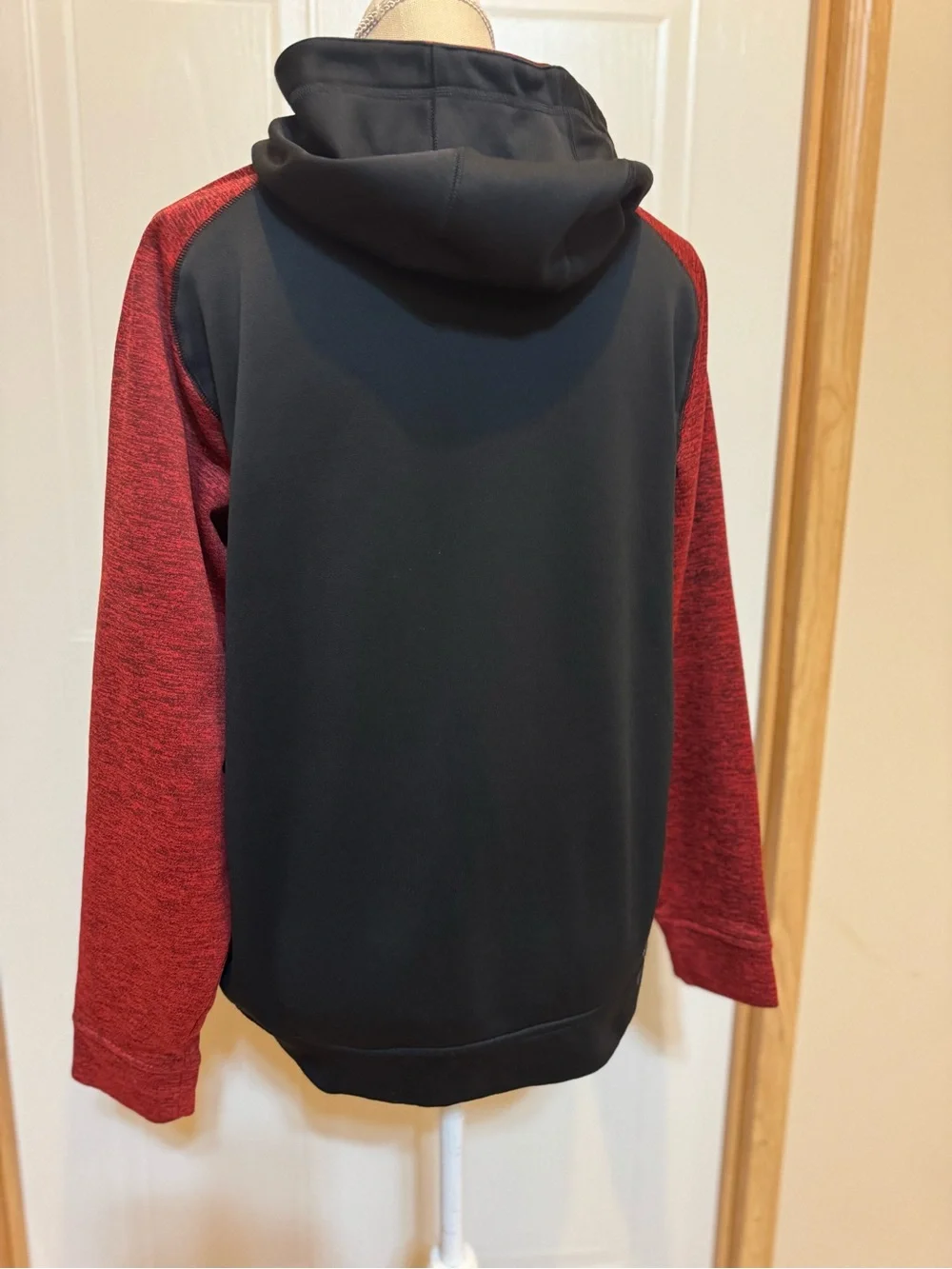 Adidas Sz L Red/Black Climawarm Hoodie VGUC😊😊